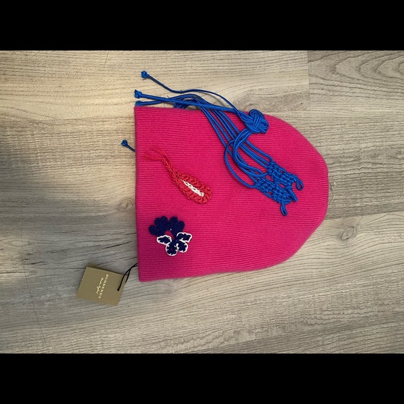 New with tag Burberry beanie - Picture 1 of 6